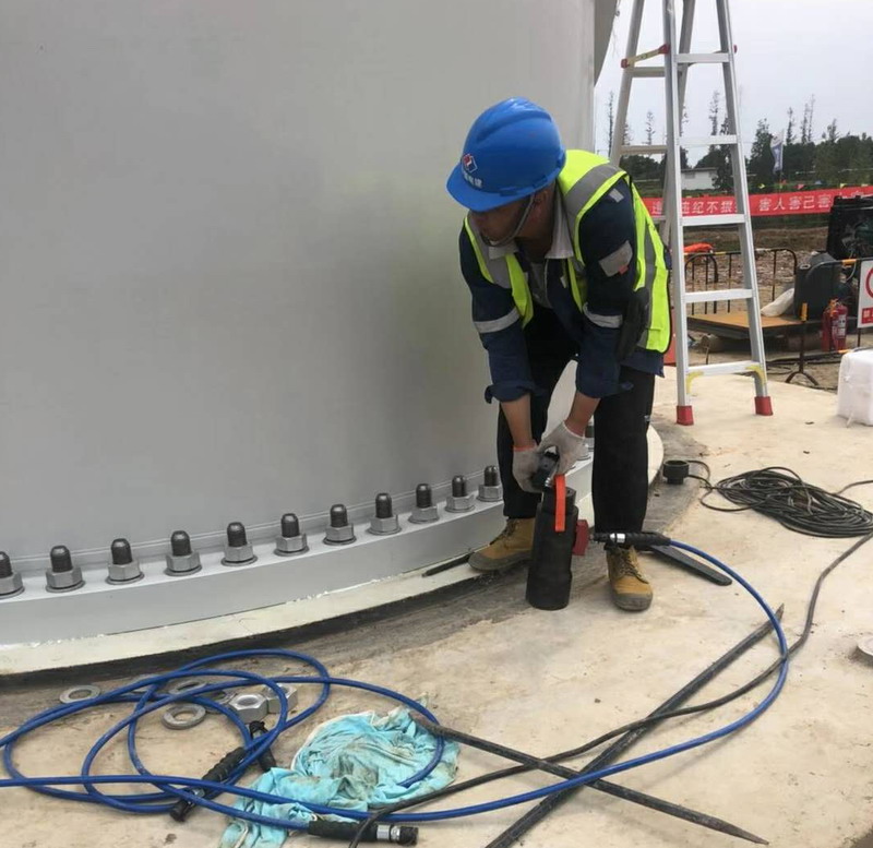 風電液壓螺栓拉伸器工作現(xiàn)場